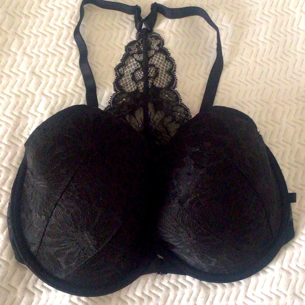 BNWT Victoria's Secret Black Lace Bra 32DDD FRONT CLOSURE